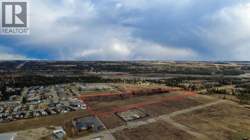 6 0 Street SW, Sundre, Alberta