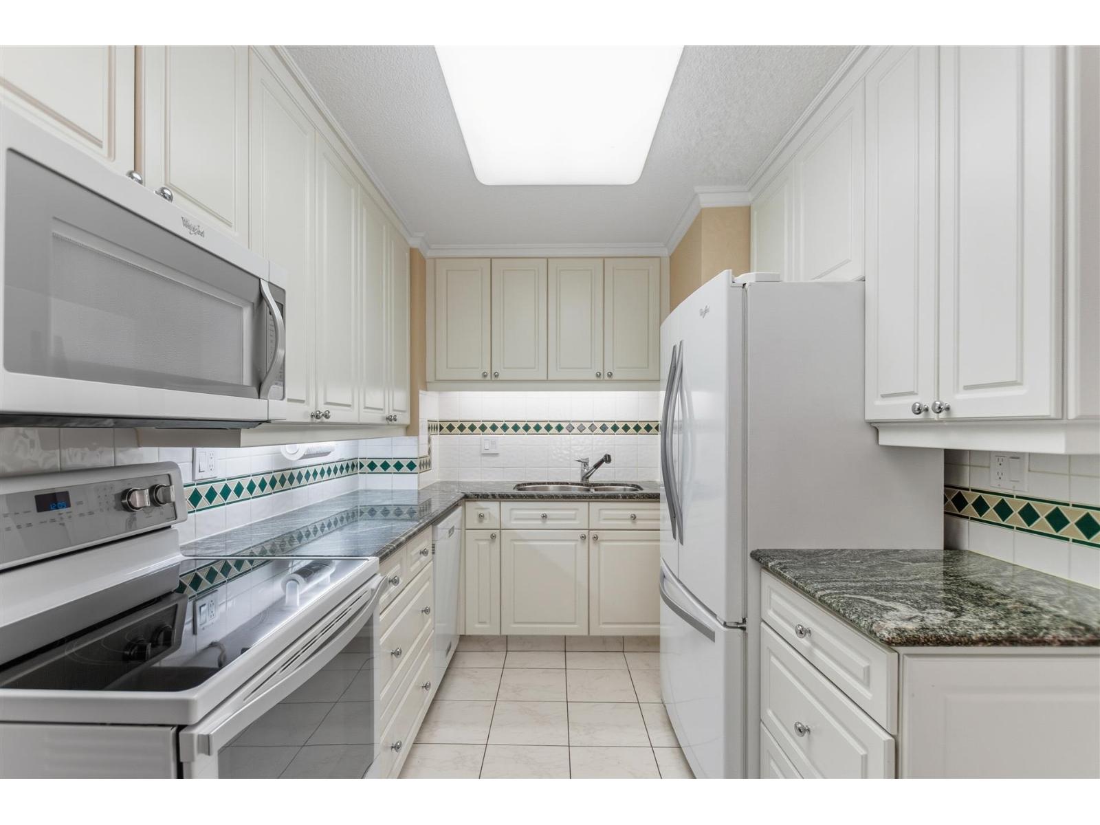 11935 82a Avenue, Delta, British Columbia  V4C 3P6 - Photo 9 - R3079368