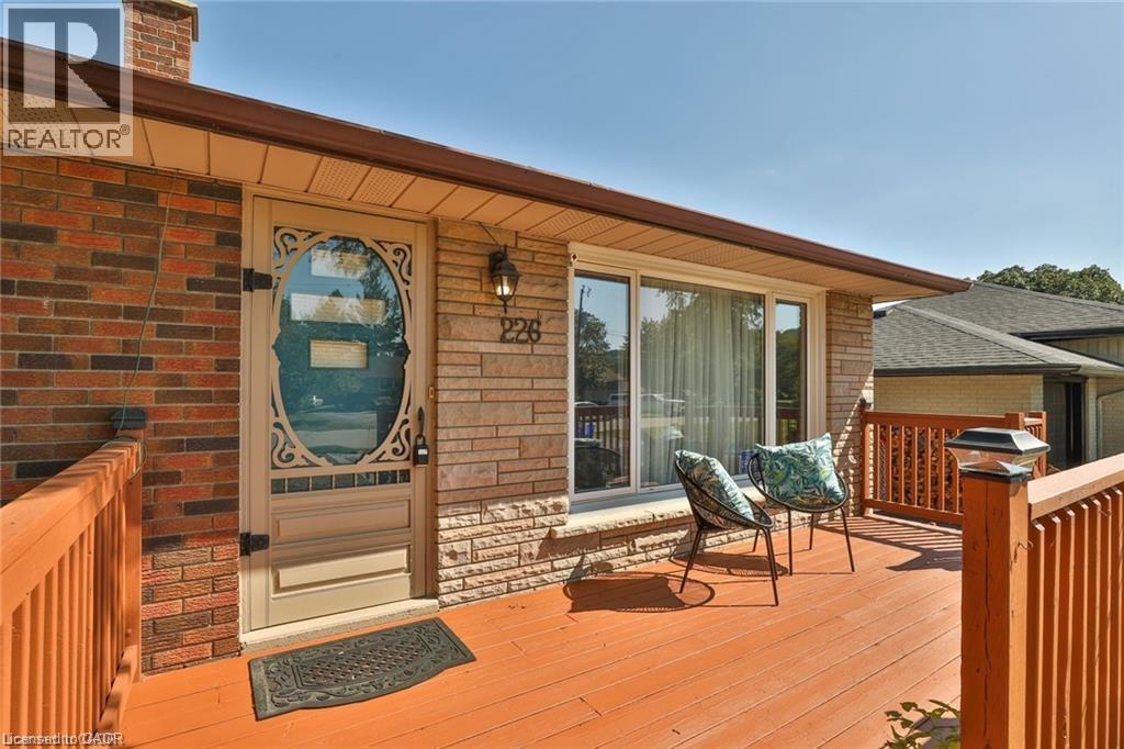 226 Bel-Air Avenue, Stoney Creek, Ontario  L8E 5K2 - Photo 3 - 40799299