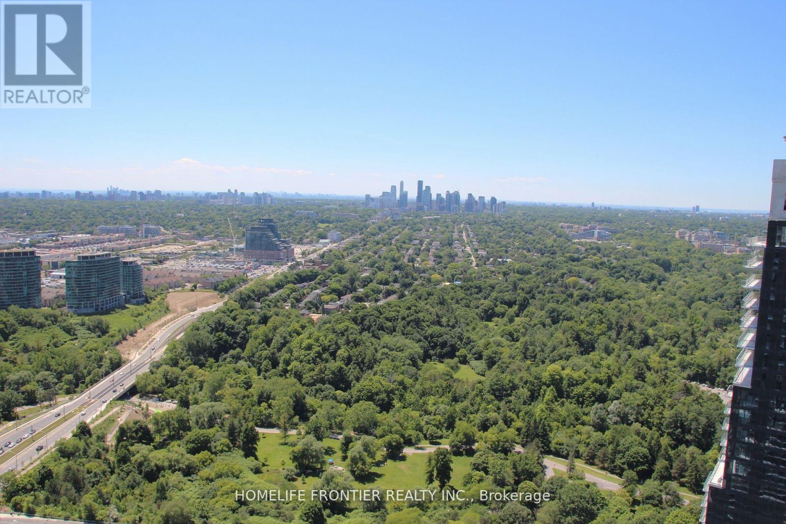 4201 - 30 Inn On The Park Drive, Toronto, Ontario  M3C 0P7 - Photo 25 - C12706714