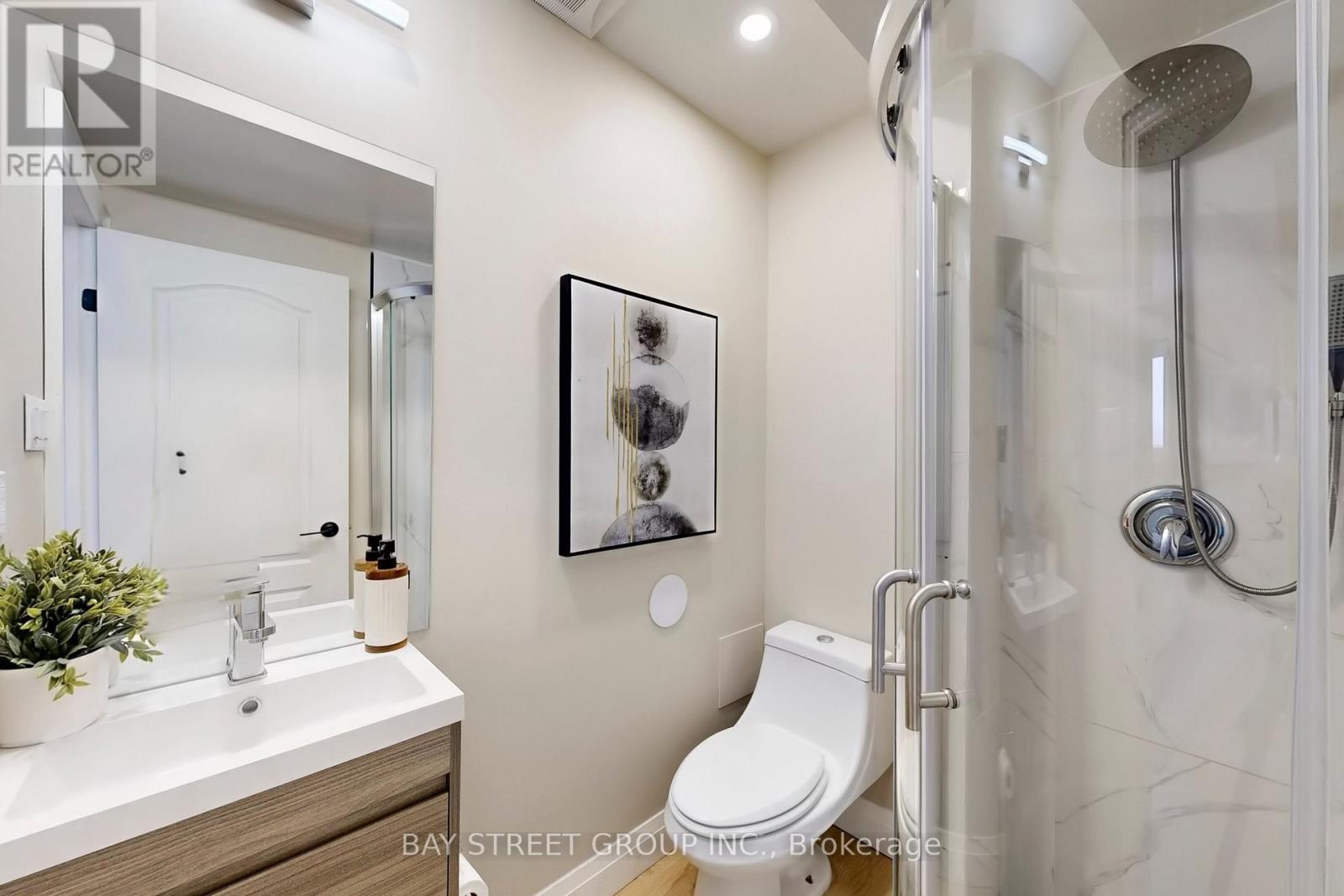 17 Newdawn Crescent, Toronto, Ontario  M1V 1J8 - Photo 13 - E12706720