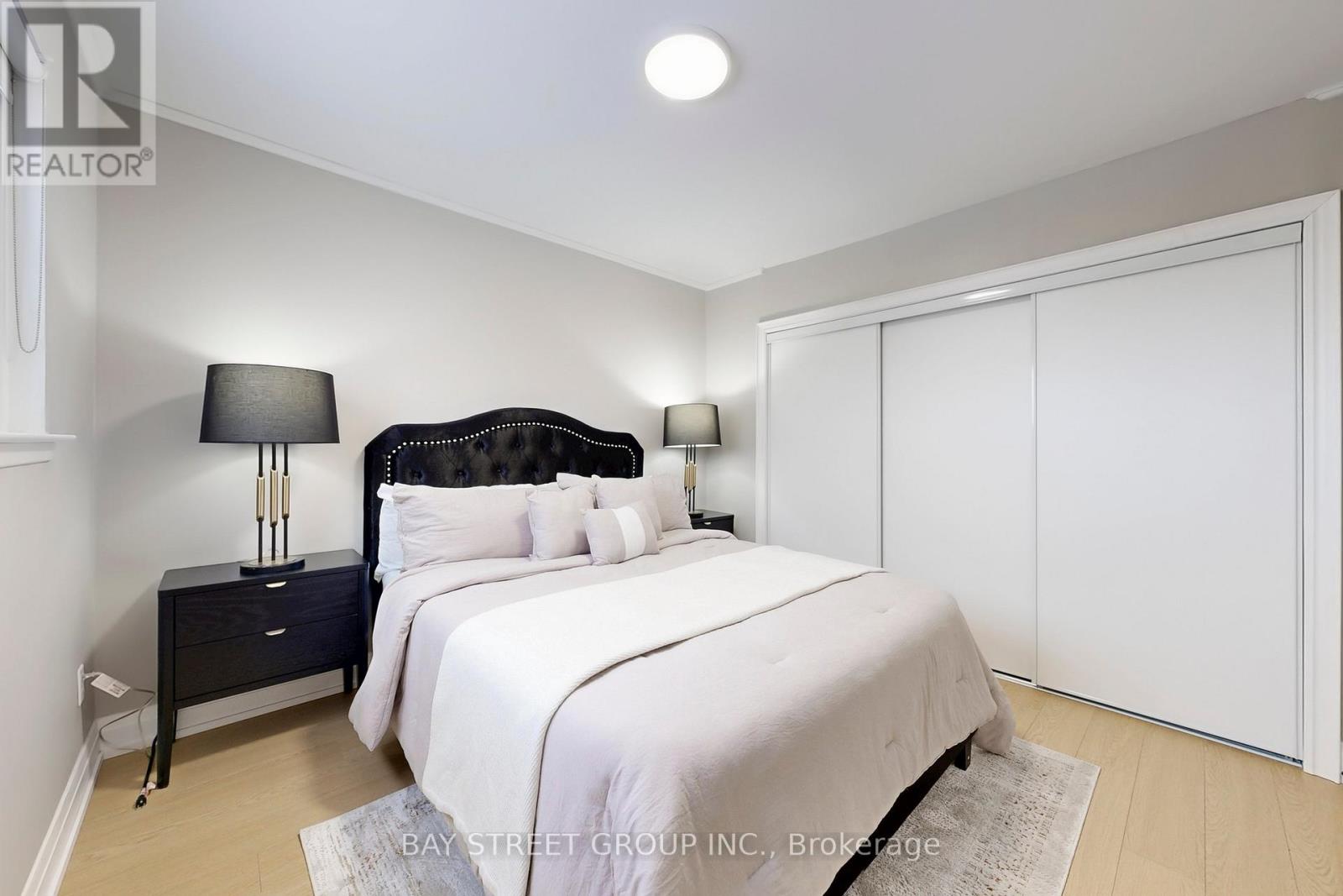 17 Newdawn Crescent, Toronto, Ontario  M1V 1J8 - Photo 15 - E12706720