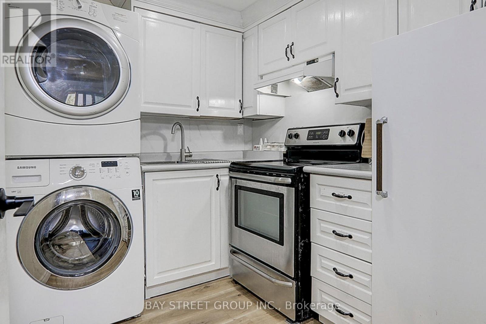 17 Newdawn Crescent, Toronto, Ontario  M1V 1J8 - Photo 19 - E12706720