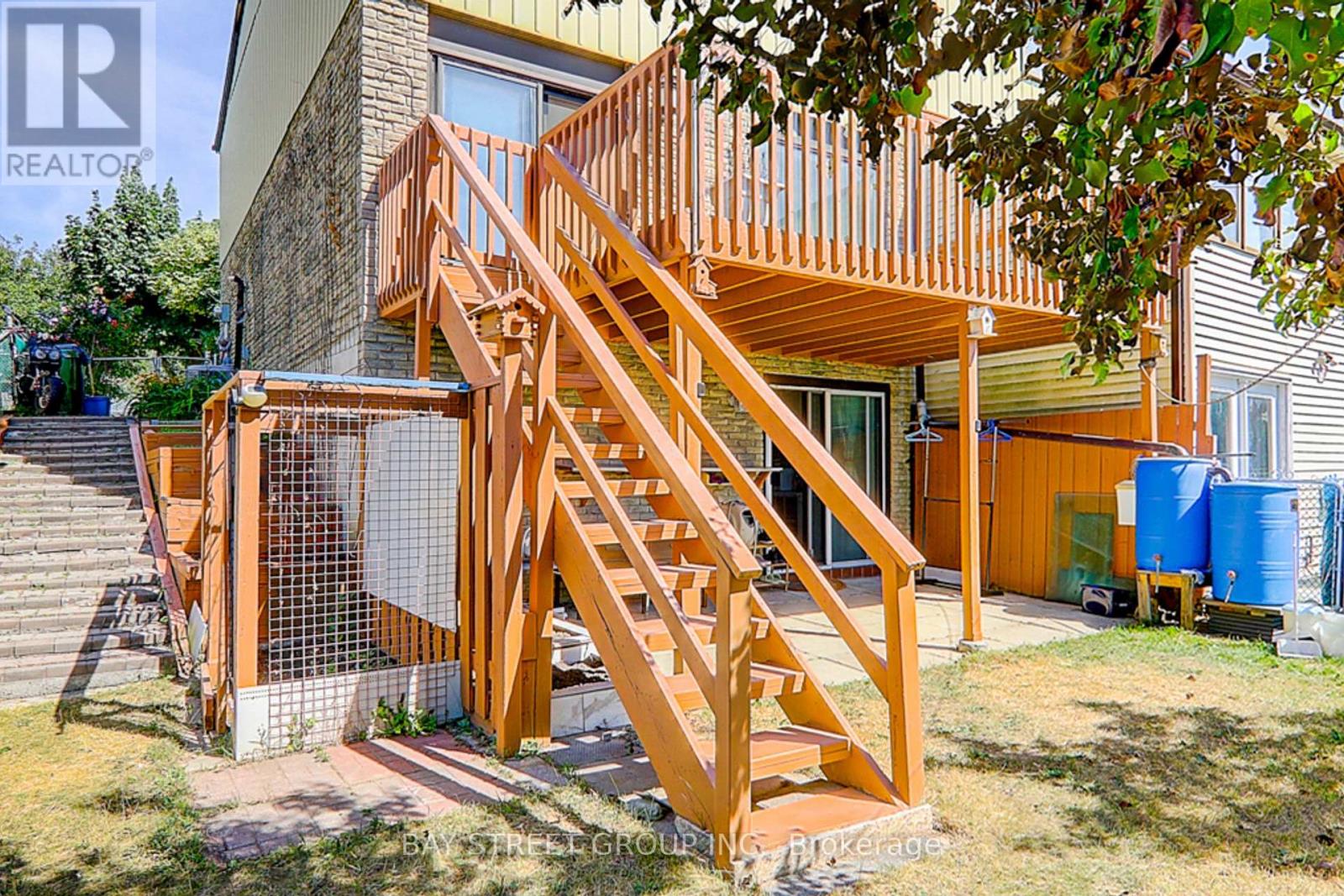 17 Newdawn Crescent, Toronto, Ontario  M1V 1J8 - Photo 23 - E12706720