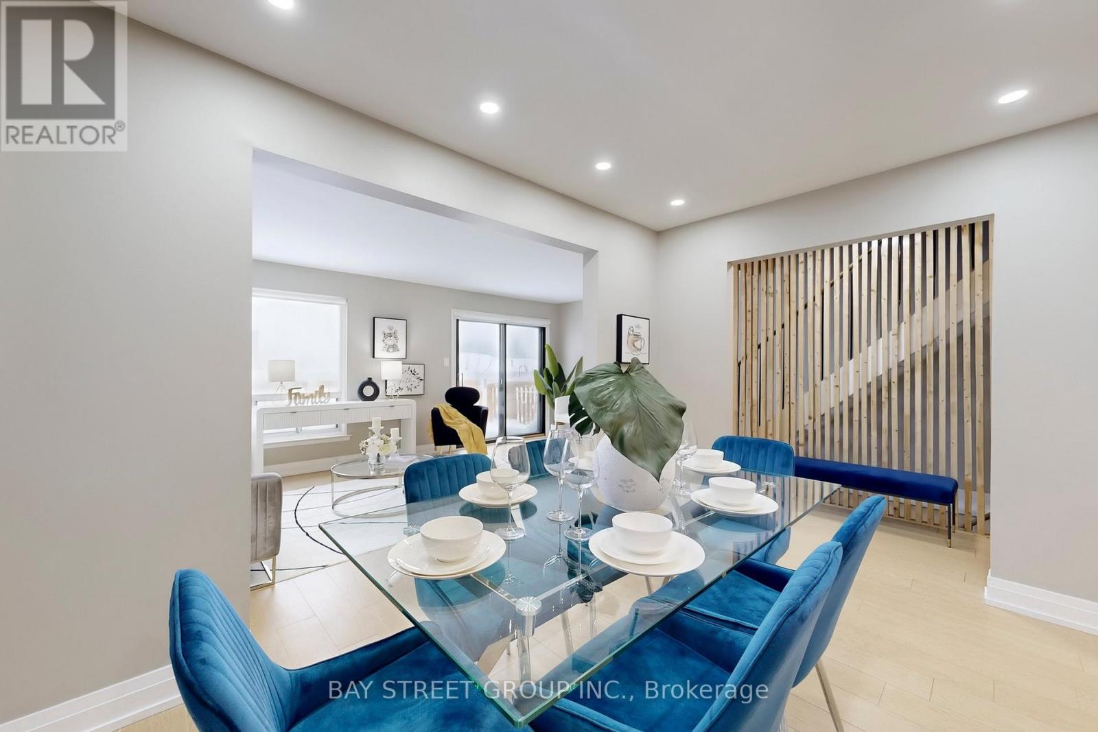 17 Newdawn Crescent, Toronto, Ontario  M1V 1J8 - Photo 7 - E12706720