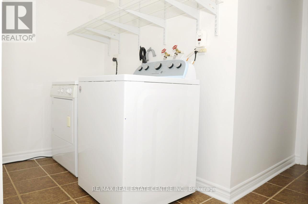 Lower Level - 22 Hollister Road, Toronto, Ontario  M9C 4M7 - Photo 9 - W12706694