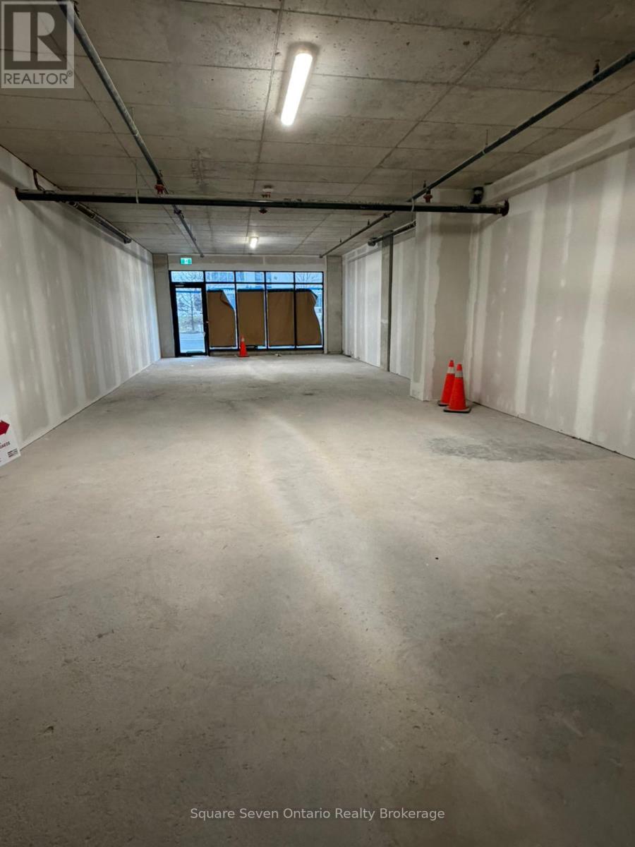 3401 Ridgeway Drive, Mississauga, Ontario  L5L 0B9 - Photo 3 - W12706710