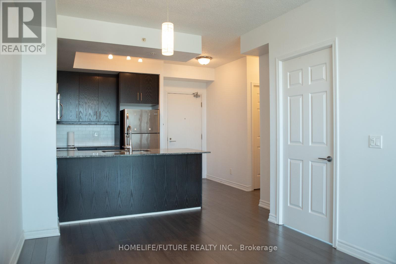 1029 - 15 James Finlay Way, Toronto, Ontario  M3M 0B3 - Photo 3 - W12706726