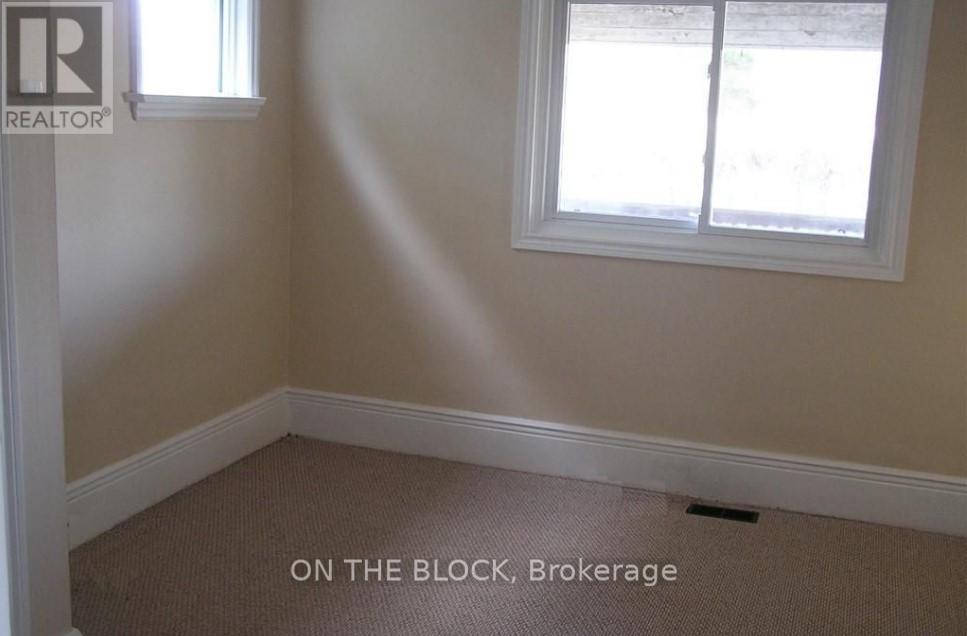 5 South Edgeware Road, St. Thomas, Ontario  N5P 2G8 - Photo 5 - X12706708