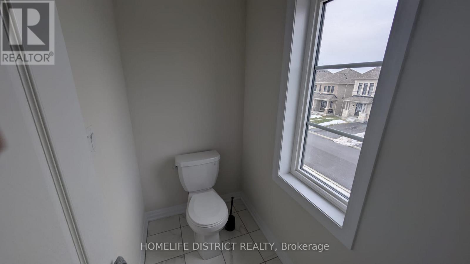 160 Belmont Drive, Clarington, Ontario  L1B 0X1 - Photo 4 - E12706748