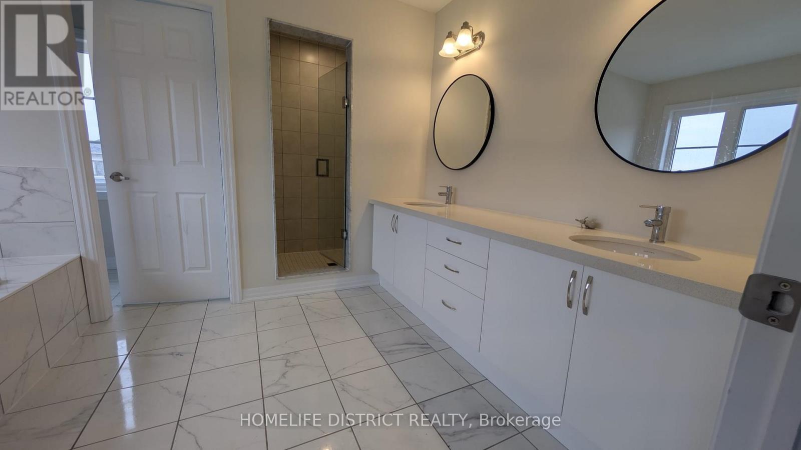 160 Belmont Drive, Clarington, Ontario  L1B 0X1 - Photo 6 - E12706748