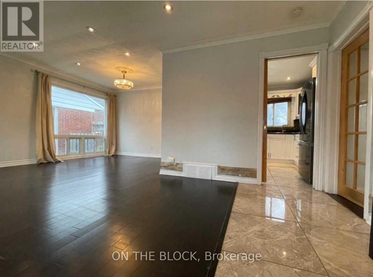 6 Laxford Avenue, Toronto, Ontario  M1R 1M6 - Photo 2 - E12706750