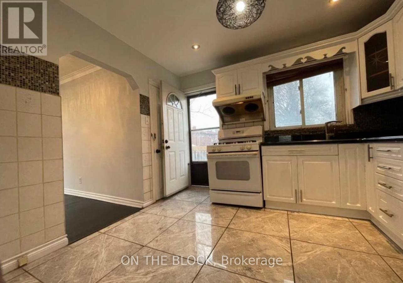 6 Laxford Avenue, Toronto, Ontario  M1R 1M6 - Photo 7 - E12706750