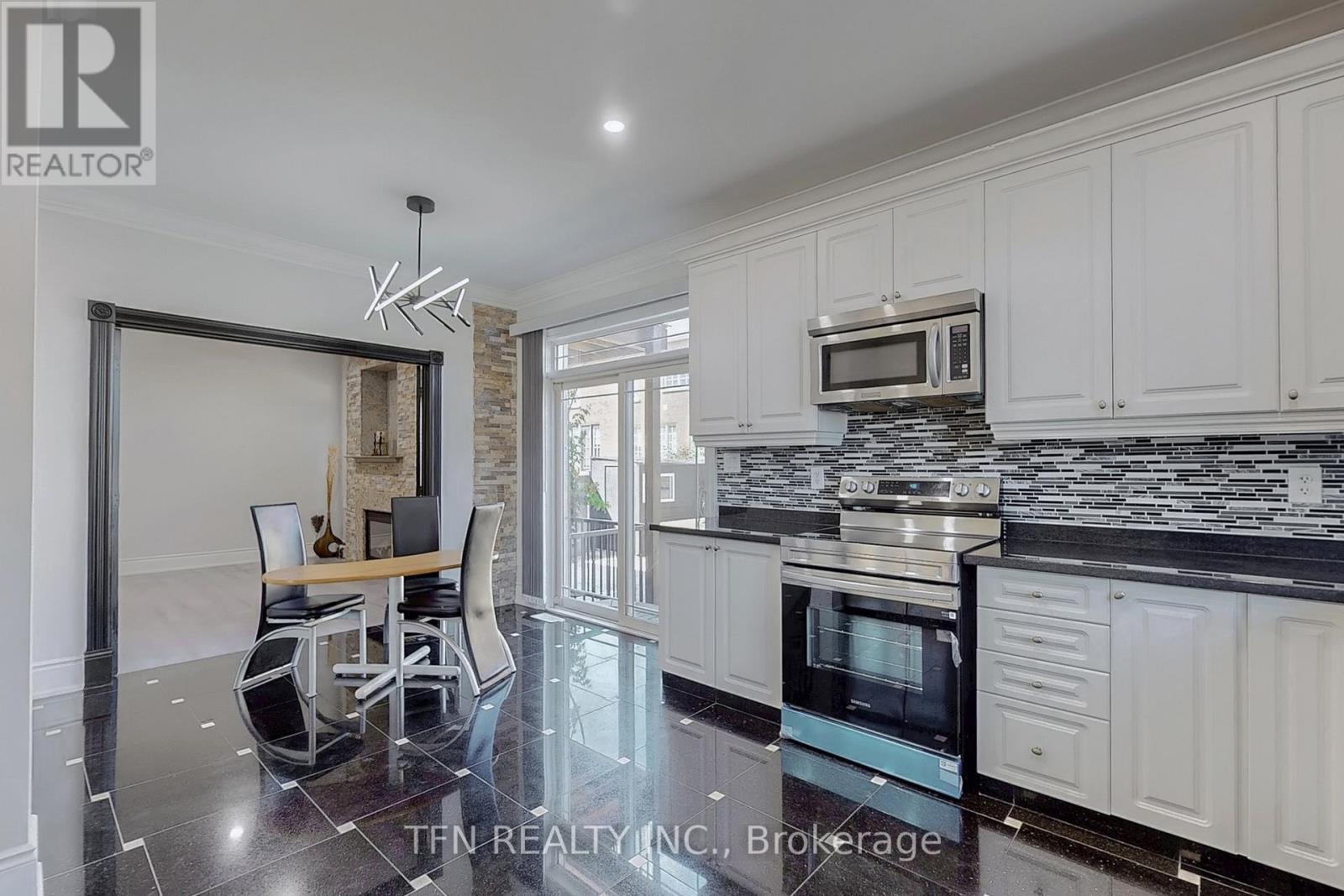 120 Valley Vista Drive, Vaughan, Ontario  L6A 0Z3 - Photo 11 - N12706760