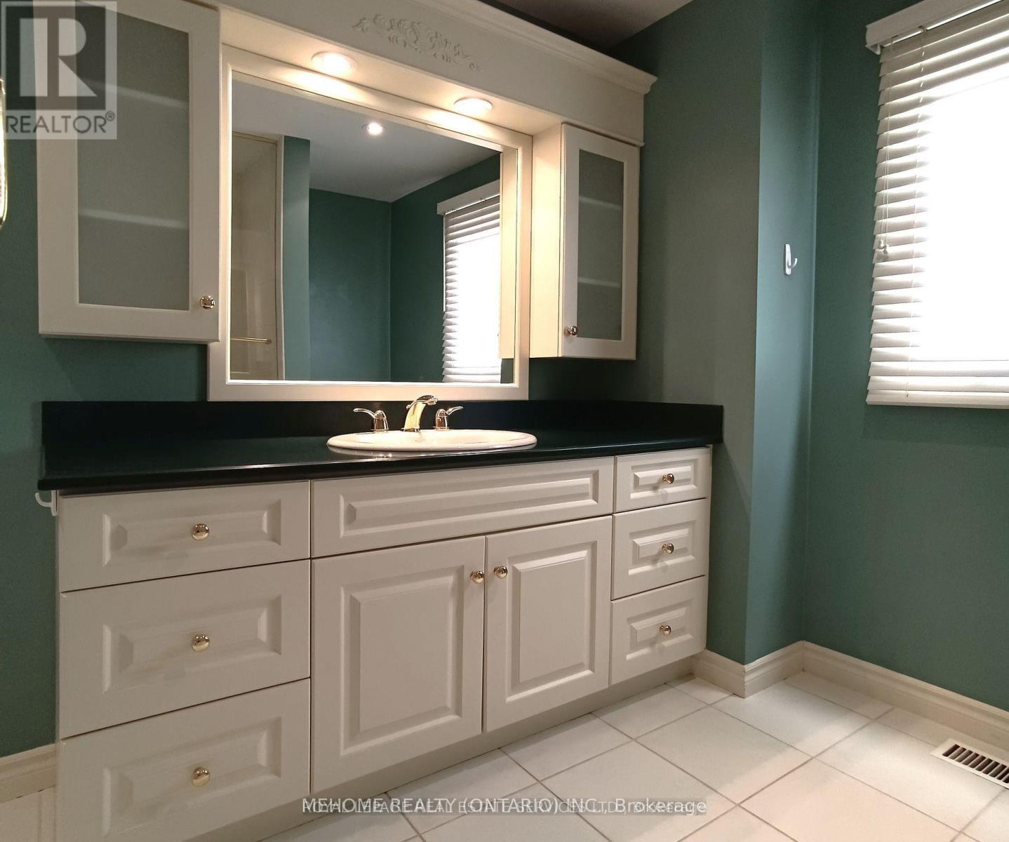 236 Ash Tree Way, Oakville, Ontario  L6J 5J2 - Photo 19 - W12706746