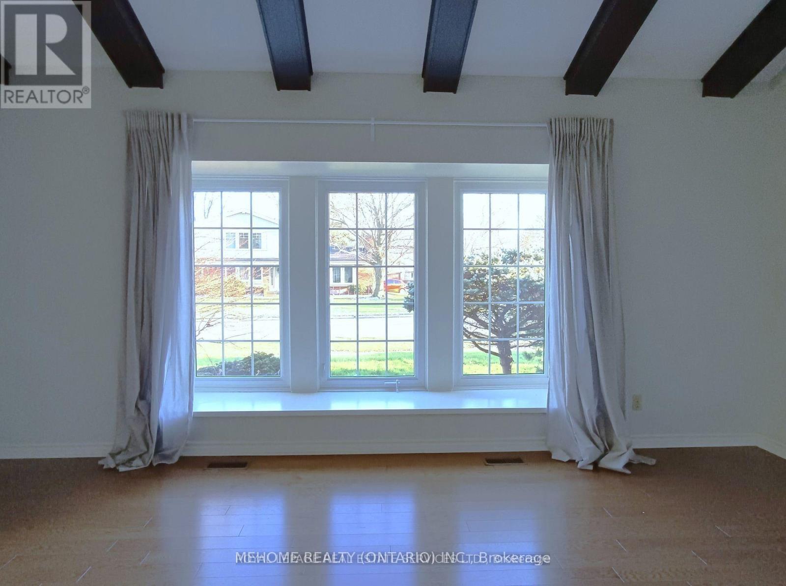 236 Ash Tree Way, Oakville, Ontario  L6J 5J2 - Photo 4 - W12706746