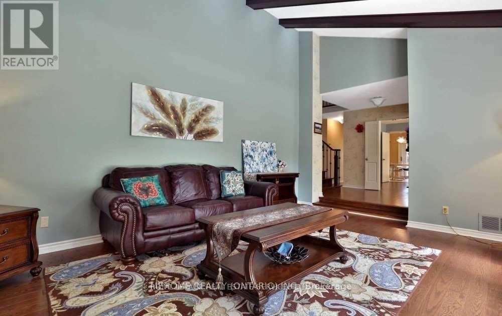 236 Ash Tree Way, Oakville, Ontario  L6J 5J2 - Photo 5 - W12706746