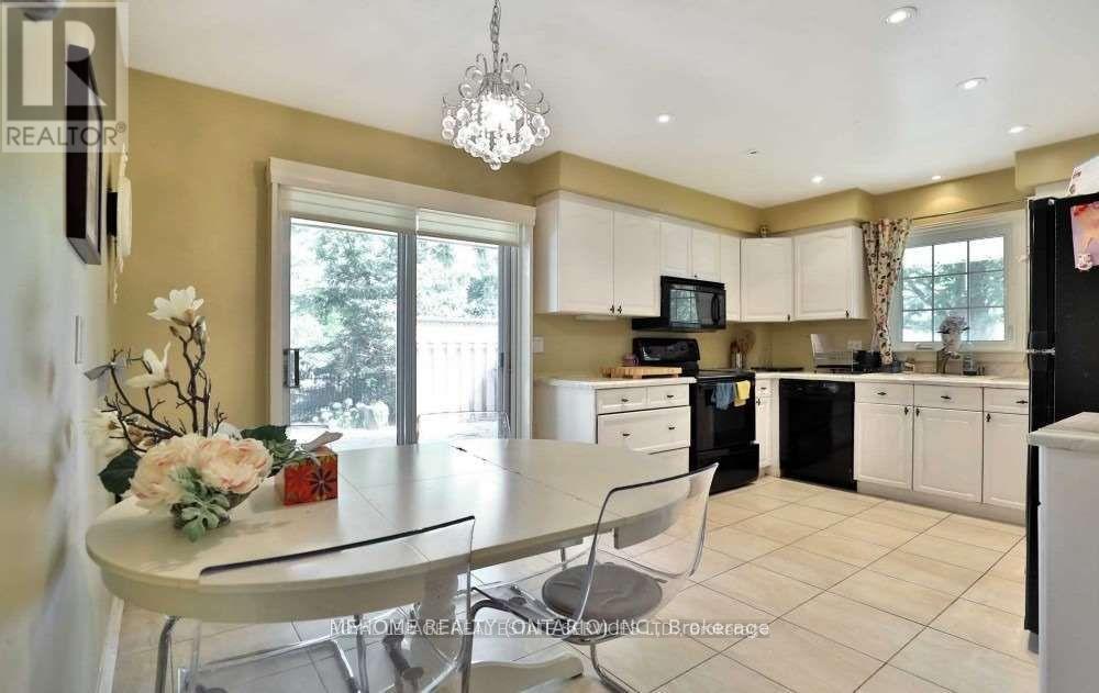 236 Ash Tree Way, Oakville, Ontario  L6J 5J2 - Photo 8 - W12706746