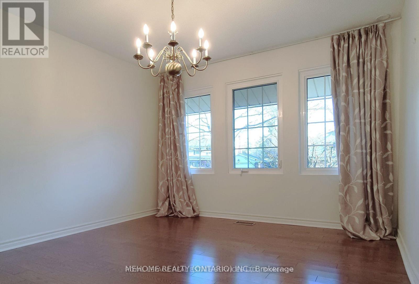 236 Ash Tree Way, Oakville, Ontario  L6J 5J2 - Photo 9 - W12706746