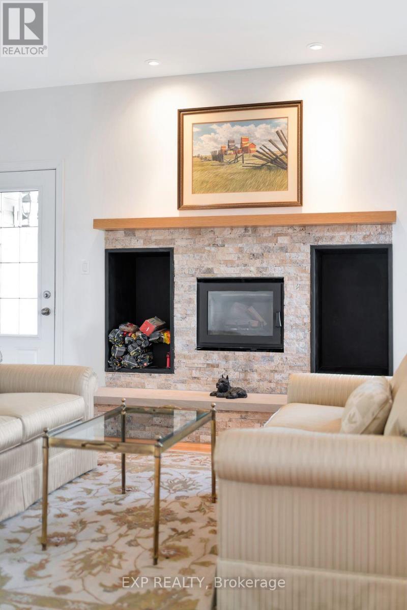 45 Maplehurst Crescent, Prince Edward County, Ontario  K0K 3L0 - Photo 13 - X12706772