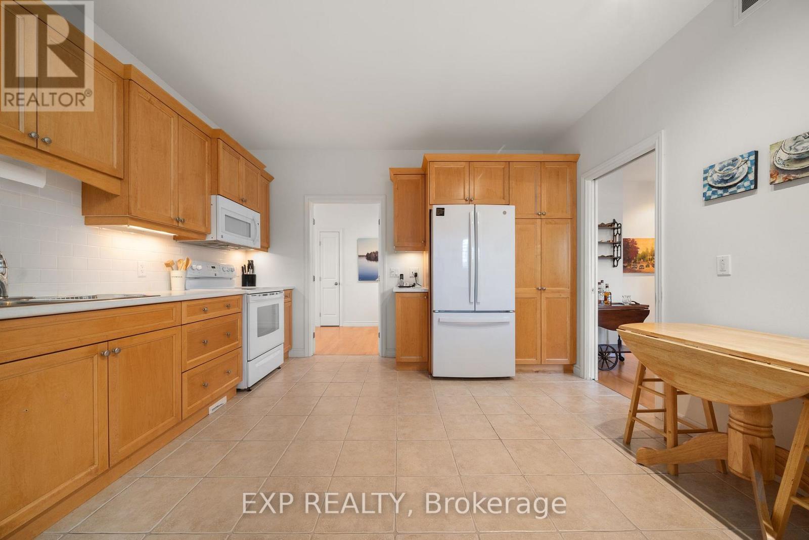 45 Maplehurst Crescent, Prince Edward County, Ontario  K0K 3L0 - Photo 7 - X12706772