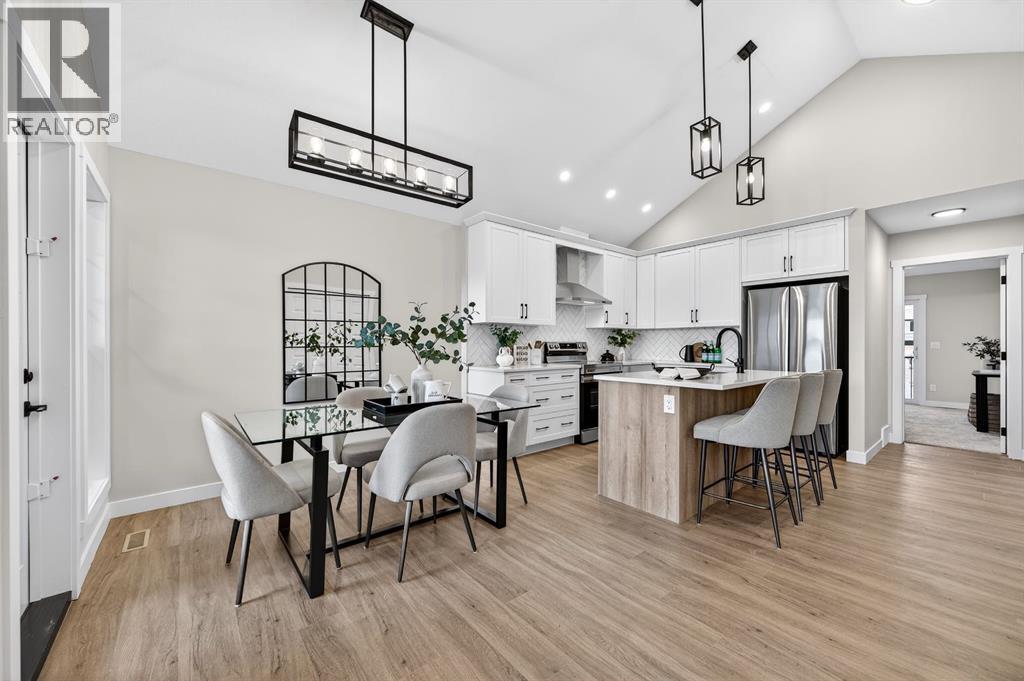 2242 Bayview Drive Sw, Airdrie, Alberta  T4B 5N4 - Photo 7 - A2279707