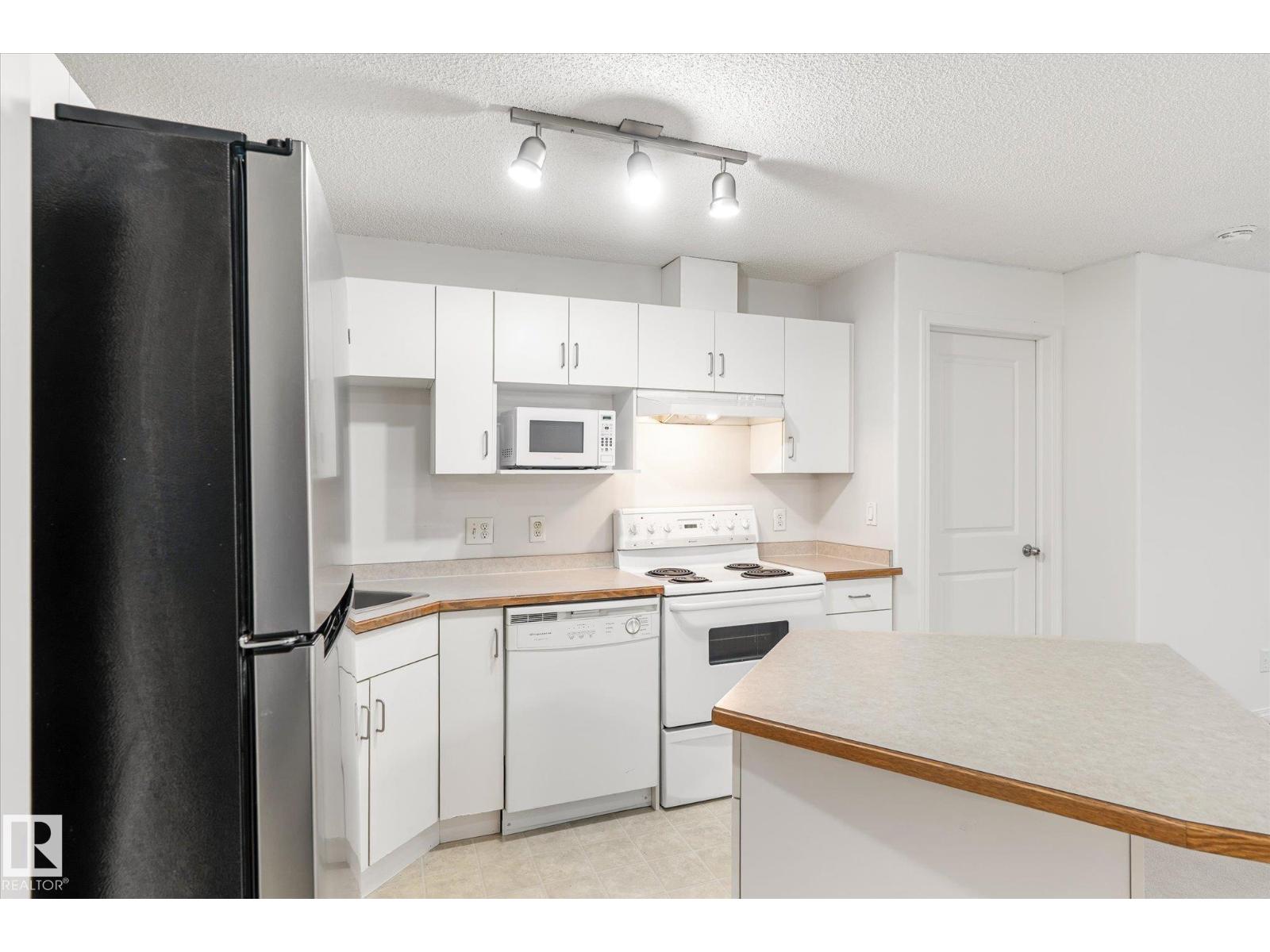 #218 16221 95 St Nw, Edmonton, Alberta  T5Z 3V3 - Photo 11 - E4470396