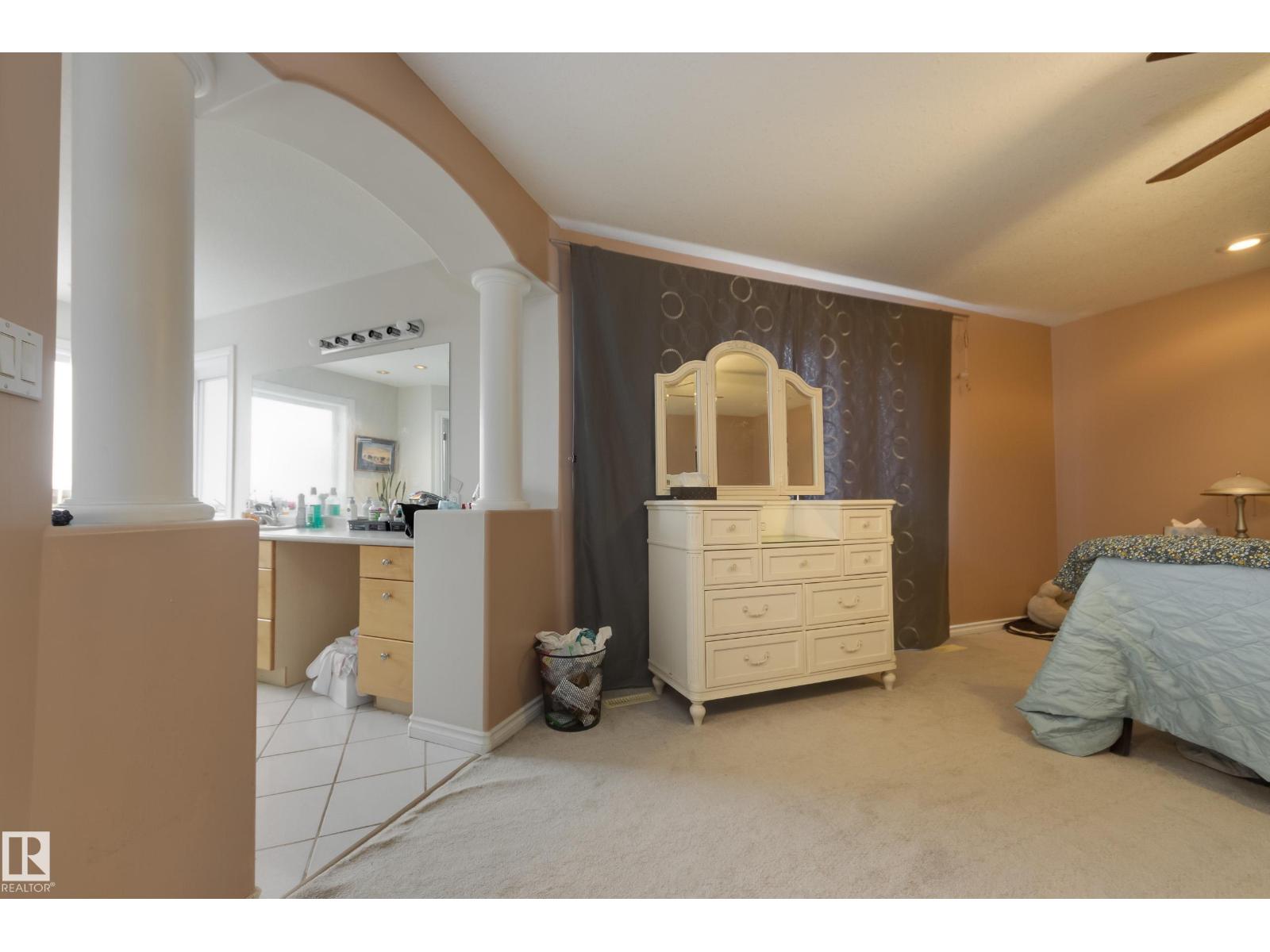 132 Leigh Cr Nw, Edmonton, Alberta  T6L 6J5 - Photo 23 - E4470398