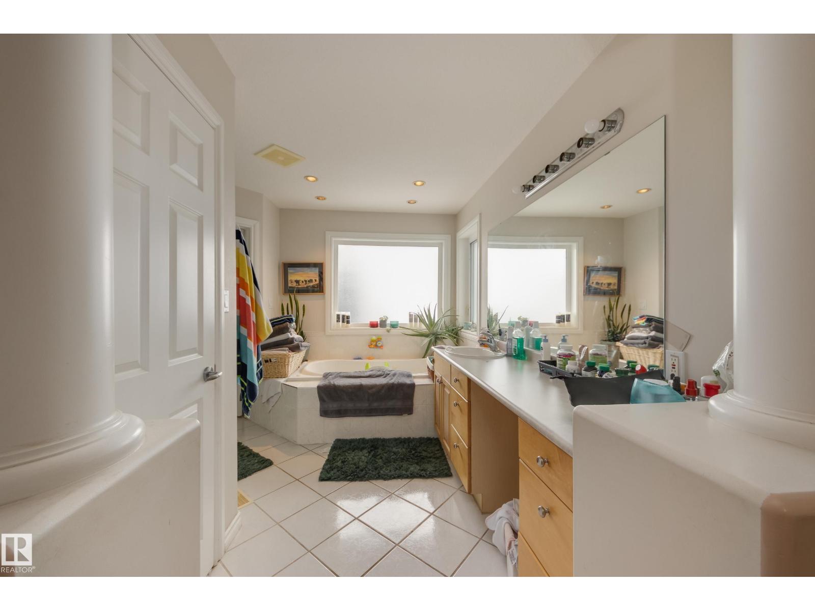 132 Leigh Cr Nw, Edmonton, Alberta  T6L 6J5 - Photo 26 - E4470398