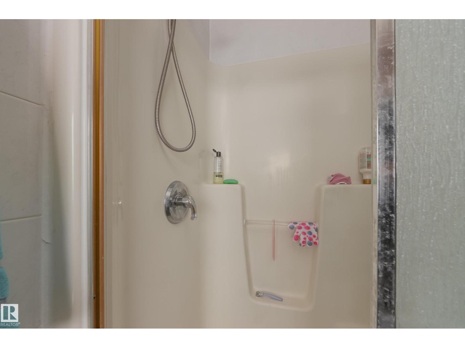 132 Leigh Cr Nw, Edmonton, Alberta  T6L 6J5 - Photo 28 - E4470398