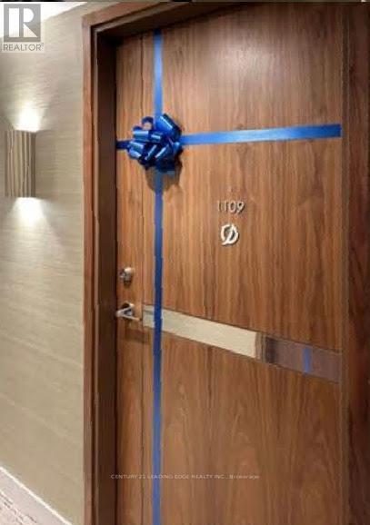 1109 - 38 Widmer Street, Toronto, Ontario  M5V 2E9 - Photo 24 - C12706768