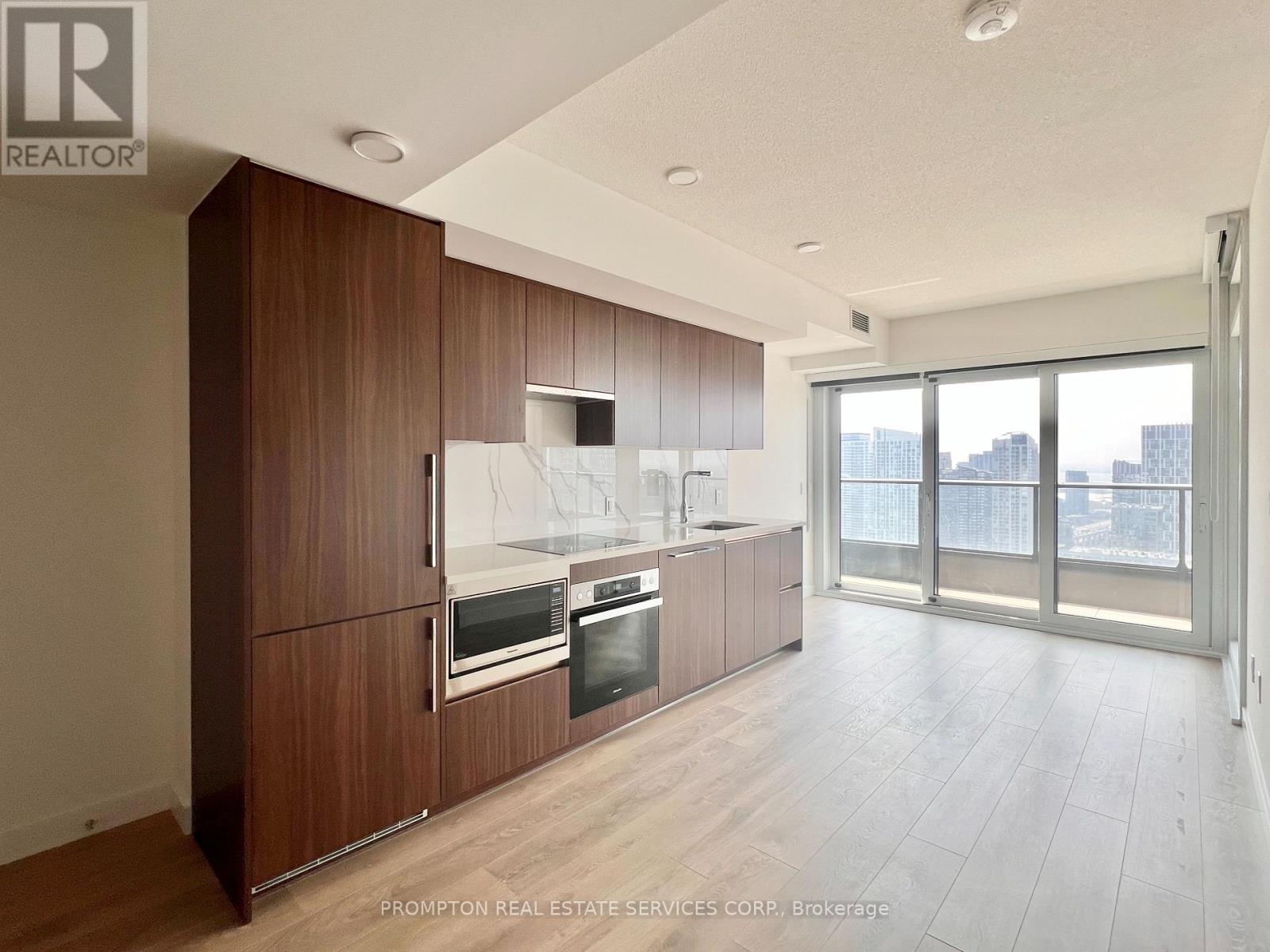 3602 - 3 Concord Cityplace Way, Toronto, Ontario  M5V 0X4 - Photo 3 - C12706776