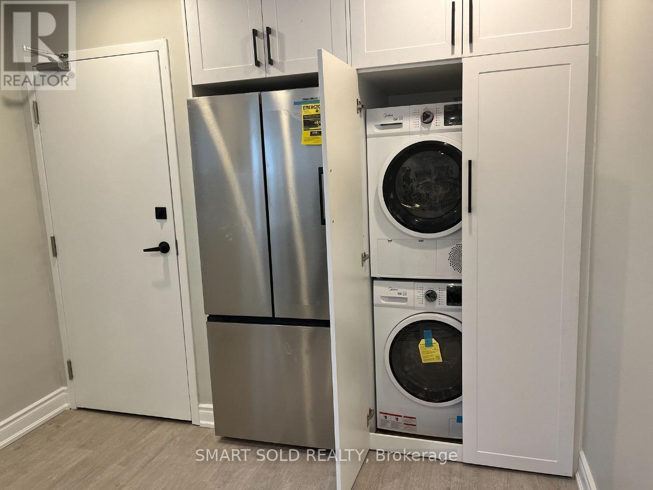 Upper - 228 Silverbirch Drive, Newmarket, Ontario  L3Y 2Z5 - Photo 10 - N12706790