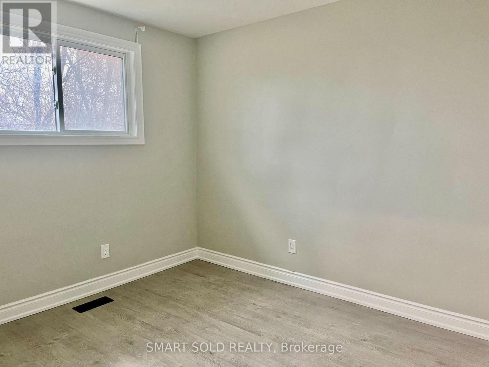 Upper - 228 Silverbirch Drive, Newmarket, Ontario  L3Y 2Z5 - Photo 6 - N12706790