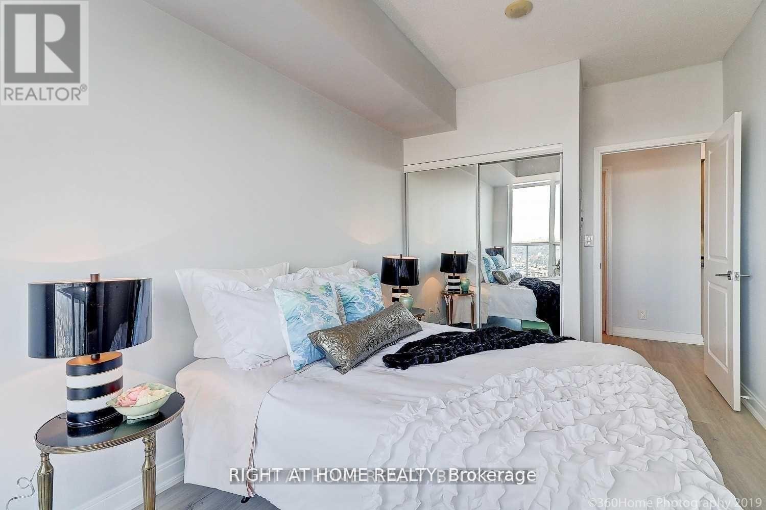 1911 - 90 Absolute Avenue, Mississauga, Ontario  L4Z 0A3 - Photo 12 - W12706778