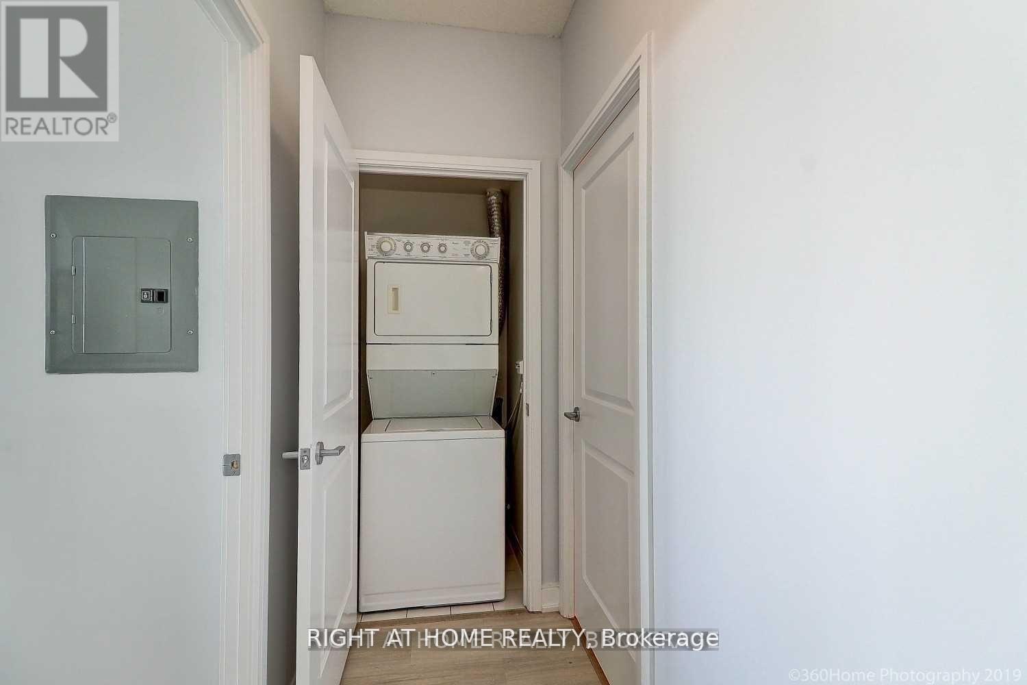 1911 - 90 Absolute Avenue, Mississauga, Ontario  L4Z 0A3 - Photo 13 - W12706778