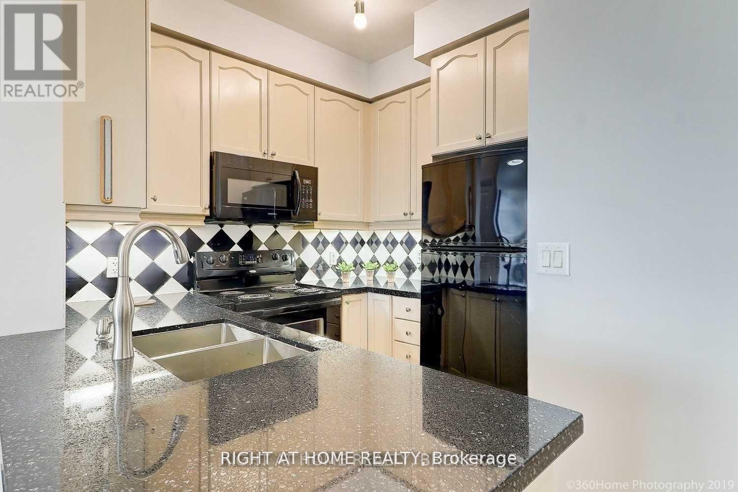 1911 - 90 Absolute Avenue, Mississauga, Ontario  L4Z 0A3 - Photo 4 - W12706778