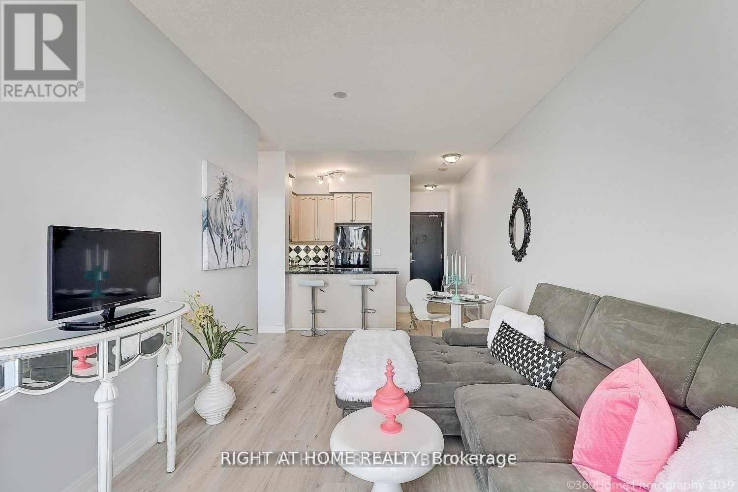 1911 - 90 Absolute Avenue, Mississauga, Ontario  L4Z 0A3 - Photo 9 - W12706778