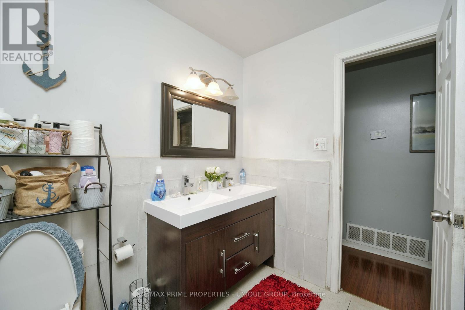 7001 Chigwel Court, Mississauga, Ontario  L4T 1N3 - Photo 24 - W12706780