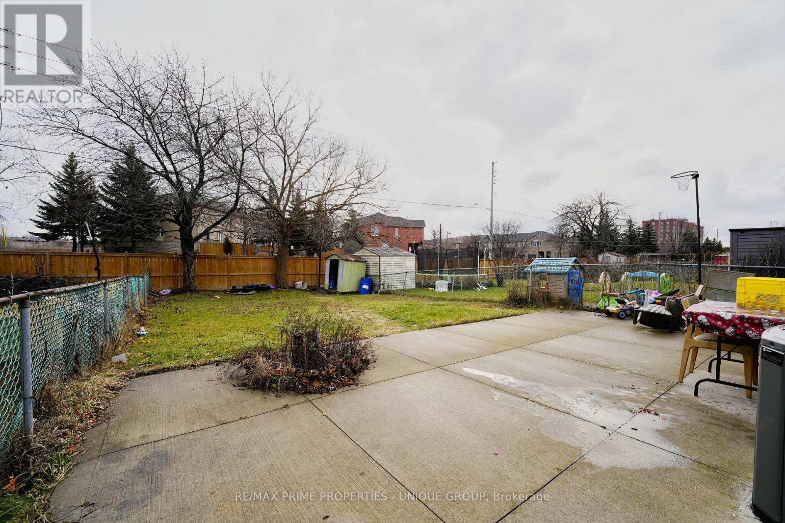 7001 Chigwel Court, Mississauga, Ontario  L4T 1N3 - Photo 45 - W12706780