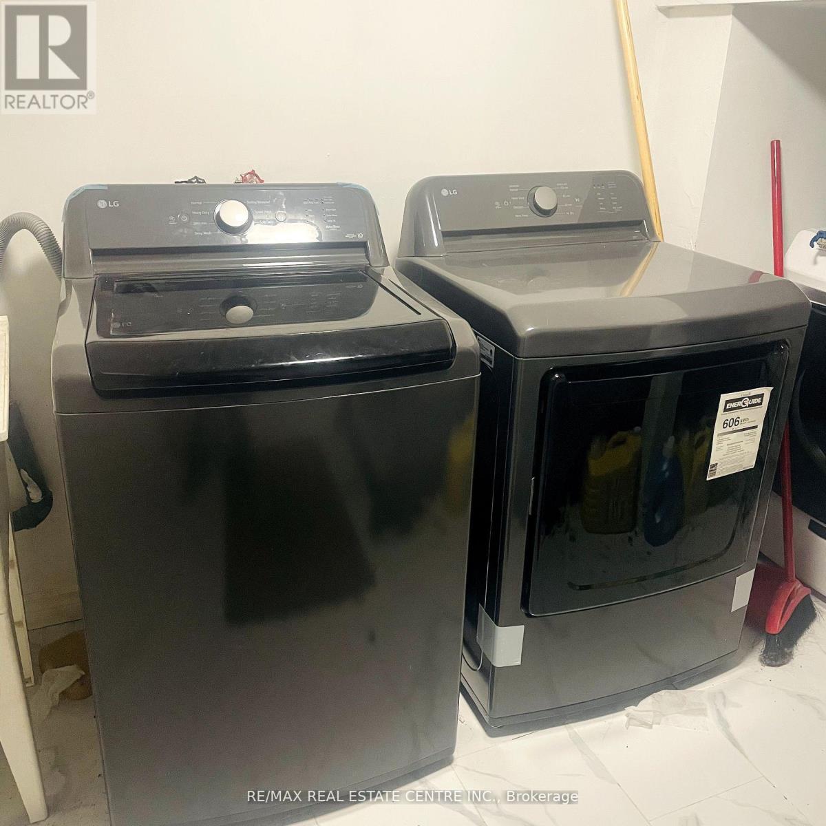 191 Taysham Crescent, Toronto, Ontario  M9V 1X6 - Photo 9 - W12706792