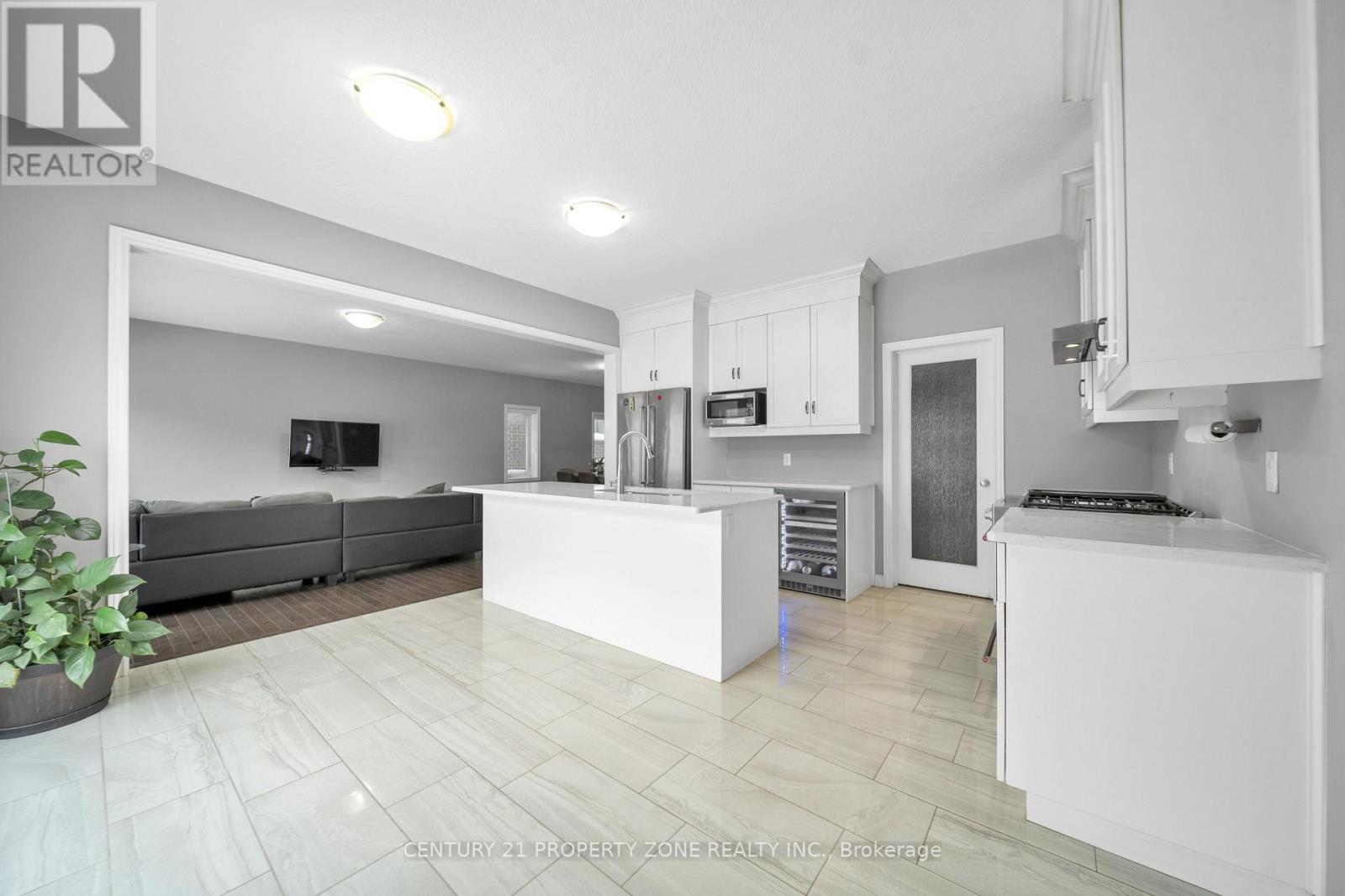 14 Spachman Street, Kitchener, Ontario  N2R 0N5 - Photo 17 - X12706788