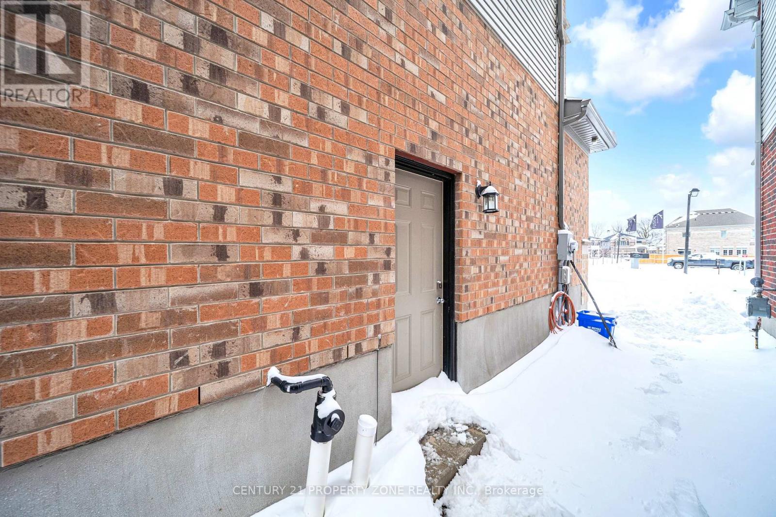 14 Spachman Street, Kitchener, Ontario  N2R 0N5 - Photo 6 - X12706788