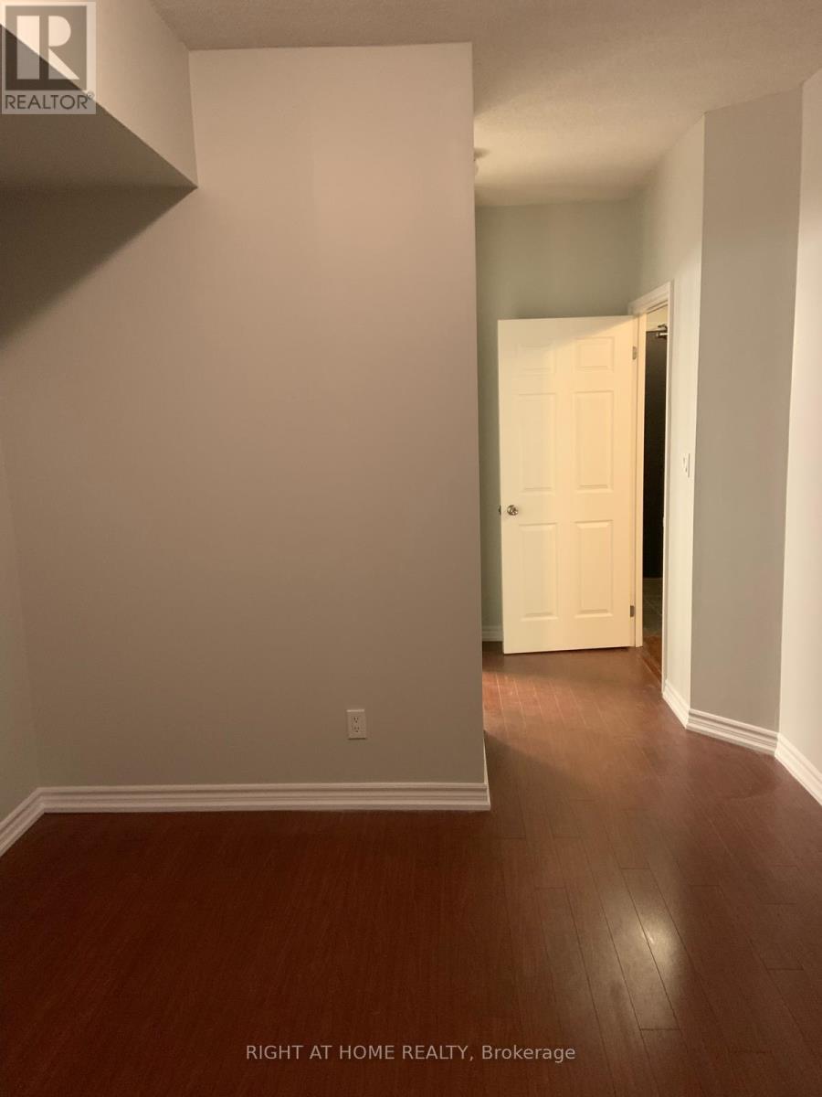 208 - 3504 Hurontario Street, Mississauga, Ontario  L5B 0B9 - Photo 27 - W12508626