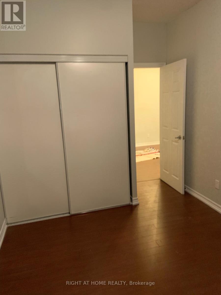 208 - 3504 Hurontario Street, Mississauga, Ontario  L5B 0B9 - Photo 31 - W12508626