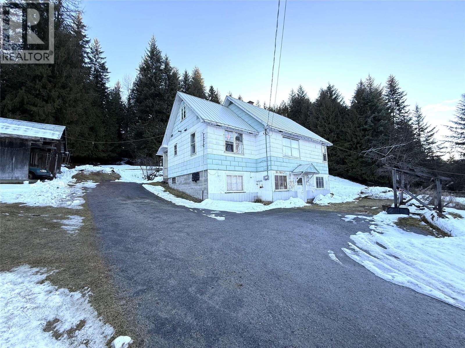 4207 Blewett Road, nelson, British Columbia