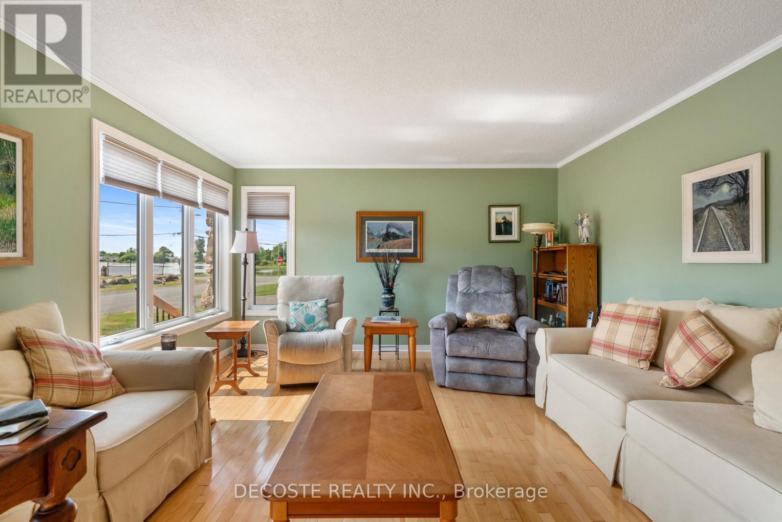 137 Park Avenue, North Glengarry, Ontario  K0C 1A0 - Photo 3 - X12439850