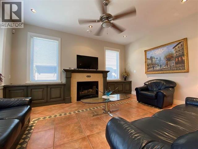 467 W Kings Road, North Vancouver, British Columbia  V7N 2M2 - Photo 5 - R3079734