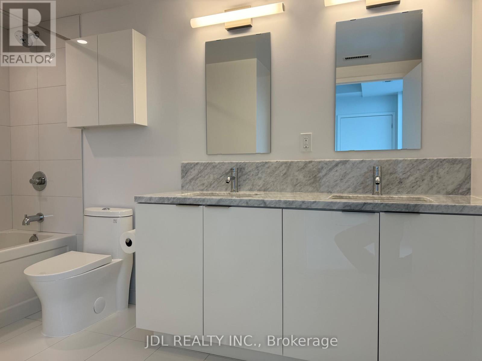 3709 - 238 Simcoe Street, Toronto, Ontario  M5T 3B9 - Photo 18 - C12706796