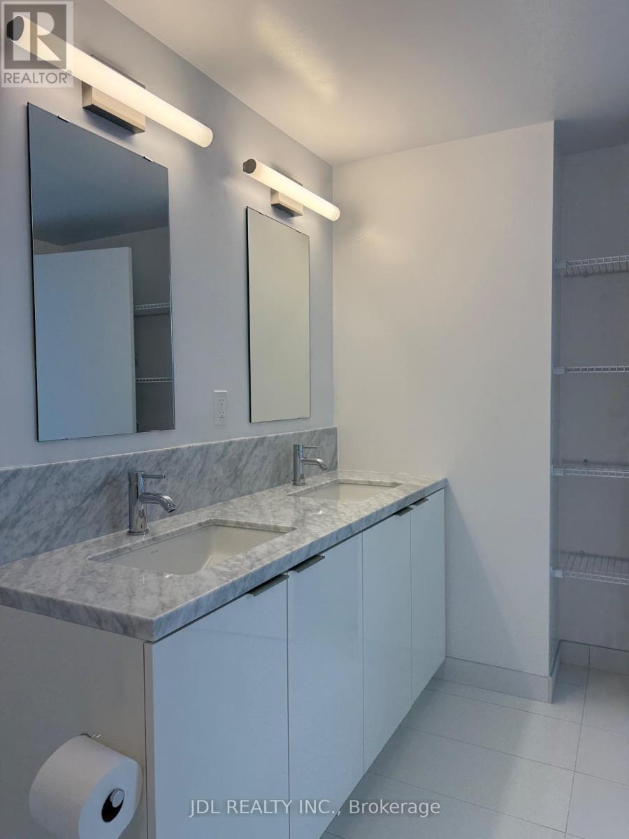 3709 - 238 Simcoe Street, Toronto, Ontario  M5T 3B9 - Photo 20 - C12706796